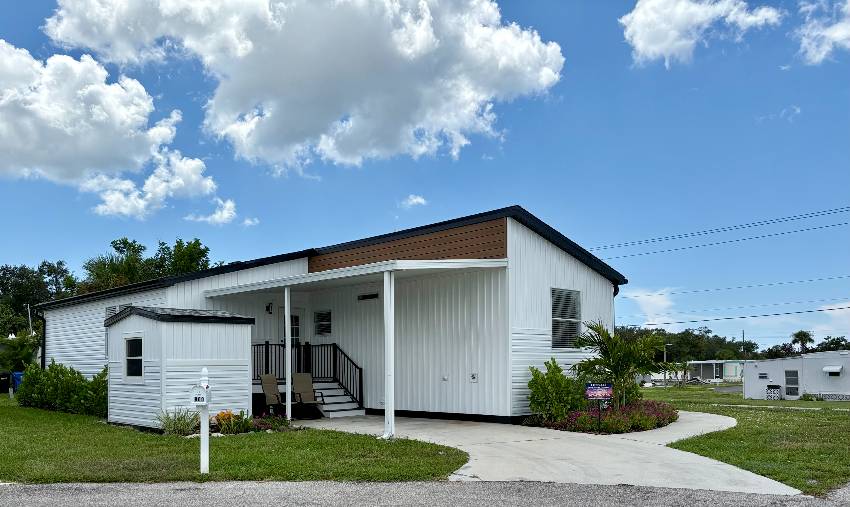 Venice, FL Mobile Home for Sale located at 900 Bonaire W Bay Indies